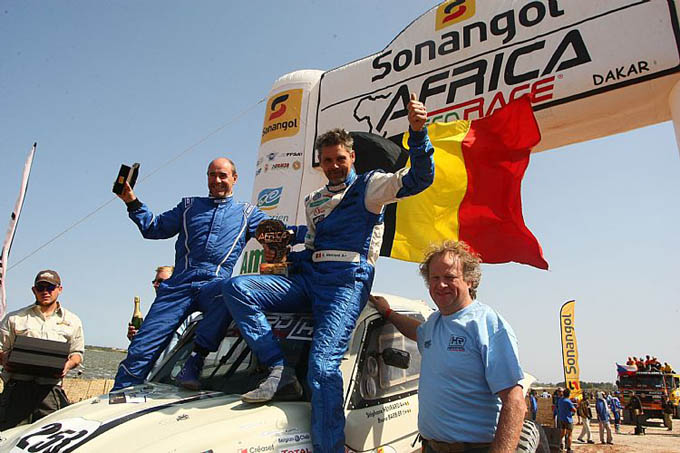 Opvallende 'Herbie' naar knap podium in Africa Eco Race 2014